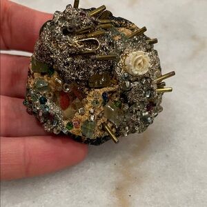 Gilda Black and Tan Textured Brooch